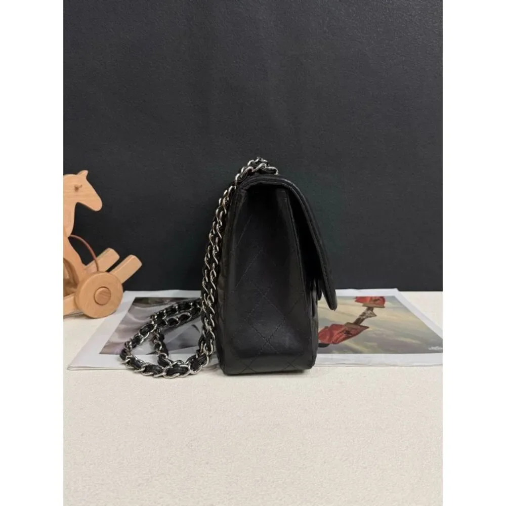 Chanel Women Pre-Loved Bag Very Good Condition